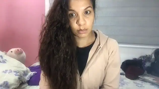 Snapshot of gatubelahot chatting on 10-02-25, 02:51 gatubelahot online show from 10-02-25, 02:51