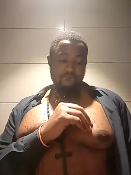 Snapshot of douksm chatting on 01-17-25, 11:06 douksm online show from 01-17-25, 11:06