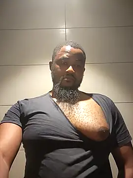 Snapshot of douksm chatting on 02-13-25, 02:31 douksm online show from 02-13-25, 02:31