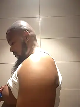 Snapshot of douksm chatting on 02-25-25, 06:20 douksm online show from 02-25-25, 06:20