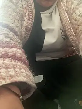 Snapshot of iloss2 chatting on 02-11-25, 06:08 iloss2 online show from 02-11-25, 06:08