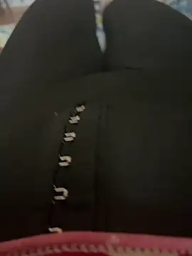 Snapshot of iloss2 chatting on 10-27-25, 01:37 iloss2 online show from 10-27-25, 01:37