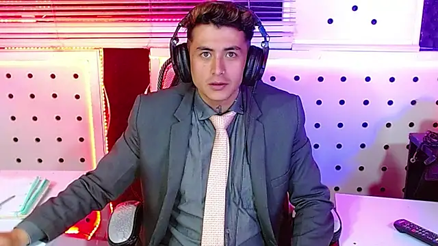 Darko0717 online show from 11-09-25, 02:37