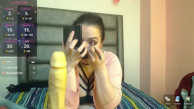 Snapshot of samanthaanderson_ chatting on 01-10-25, 02:46 samanthaanderson  online show from 01-10-25, 02:46