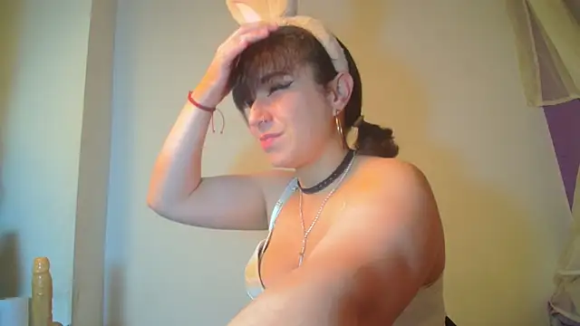 Snapshot of samanthaanderson_ chatting on 03-20-25, 10:18 samanthaanderson  online show from 03-20-25, 10:18