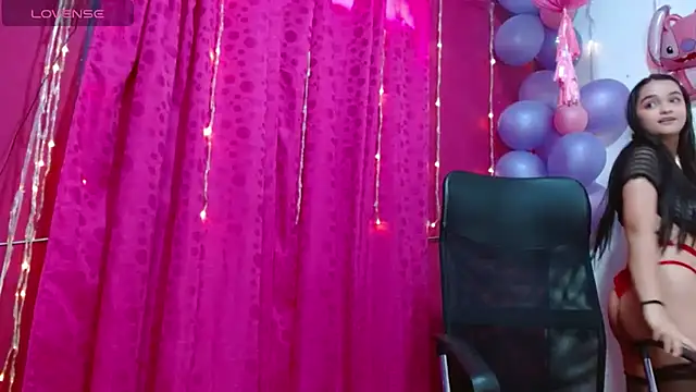 Snapshot of monica_little23 chatting on 03-02-25, 05:47 monica little23 online show from 03-02-25, 05:47