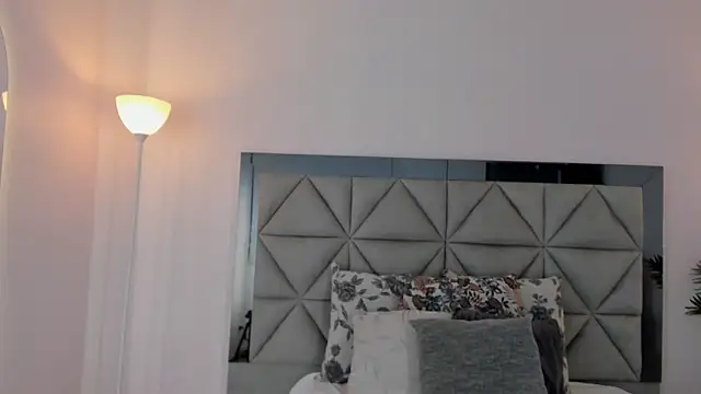 kylie reyes online show from 11-10-25, 08:41