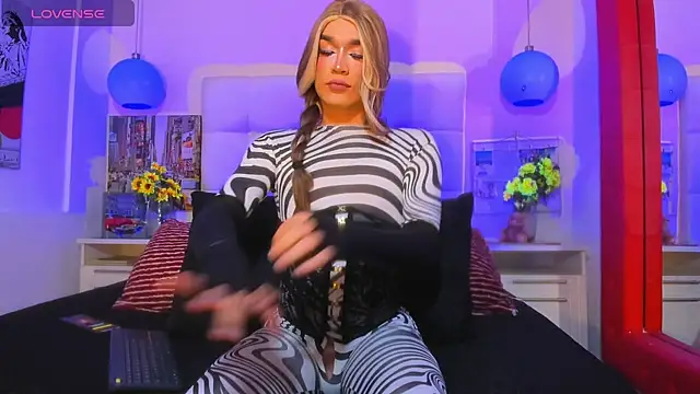 cinthya walker1 online show from 04-14-26, 02:12