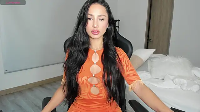 EvaMoet online show from 02-28-25, 06:21