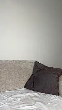 Snapshot of Mia_Roxie chatting on 11-18-25, 02:39 Mia Roxie online show from 11-18-25, 02:39