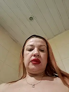 Snapshot of KiraXTender chatting on 03-18-25, 06:25 KiraXTender online show from 03-18-25, 06:25