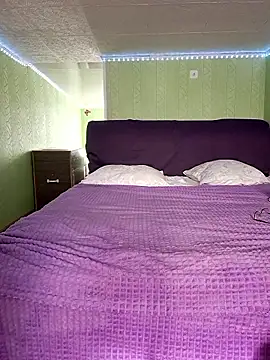 KiraXTender online show from 03-11-26, 02:06