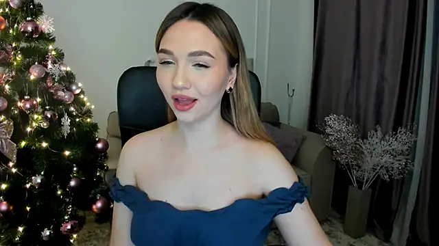 Snapshot of GracefulLook chatting on 12-28-24, 04:30 GracefulLook online show from 12-28-24, 04:30