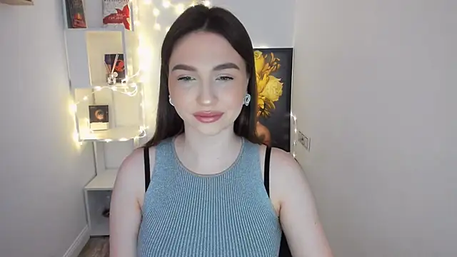 Snapshot of GracefulLook chatting on 02-11-25, 03:18 GracefulLook online show from 02-11-25, 03:18