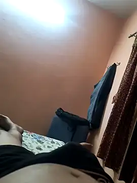 rajstrip12650 online show from 04-12-26, 11:54