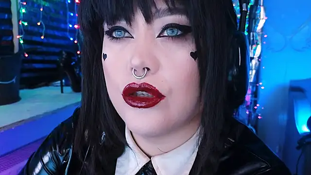 wickedxqueen online show from 02-28-25, 05:37