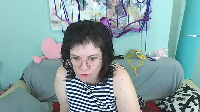 EverlyRays online show from 12-15-24, 06:18