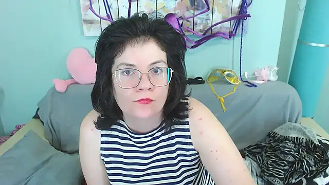 EverlyRays online show from 12-15-24, 09:24