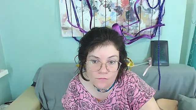 EverlyRays online show from 12-25-24, 10:59