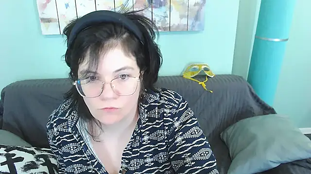 EverlyRays online show from 02-17-25, 07:21