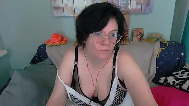 EverlyRays online show from 12-01-25, 06:24