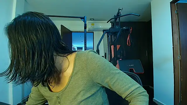 JuliKim  online show from 10-09-25, 12:25