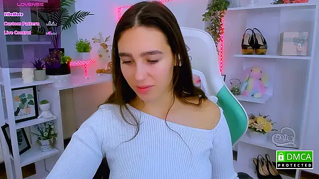  Eliizabeth  online show from 12-16-25, 10:15