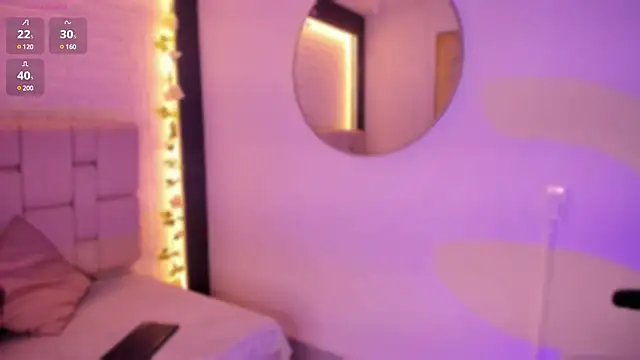 Snapshot of emma_woods_ chatting on 12-14-24, 12:23 emma woods online show from 12-14-24, 12:23