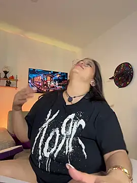 Snapshot of tati_reyess chatting on 10-26-25, 11:27 tati reyess online show from 10-26-25, 11:27