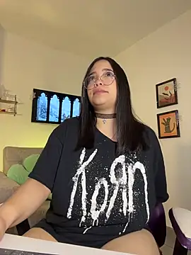 Snapshot of tati_reyess chatting on 11-17-25, 12:22 tati reyess online show from 11-17-25, 12:22