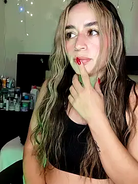 Natalia Suarez online show from 12-29-24, 03:33