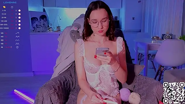 Snapshot of shey1i chatting on 12-24-24, 06:06 shey1i online show from 12-24-24, 06:06