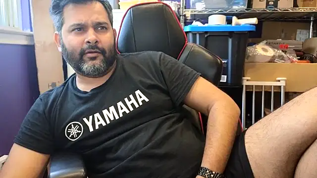 Snapshot of Sakhtlaundaz chatting on 03-02-26, 02:46 Sakhtlaundaz online show from 03-02-26, 02:46