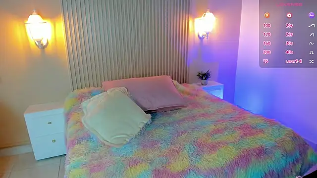 Snapshot of EmilyEvans7 chatting on 10-31-25, 07:26 EmilyEvans7 online show from 10-31-25, 07:26