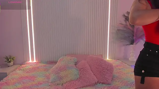 Snapshot of EmilyEvans7 chatting on 11-30-25, 07:40 EmilyEvans7 online show from 11-30-25, 07:40