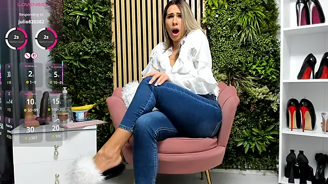 Snapshot of sweetcherry30 chatting on 11-02-25, 07:11 sweetcherry30 online show from 11-02-25, 07:11