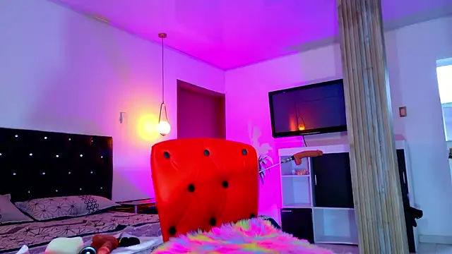 Snapshot of SQUIRT4UMEGAN chatting on 01-13-26, 12:32 SQUIRT4UMEGAN online show from 01-13-26, 12:32