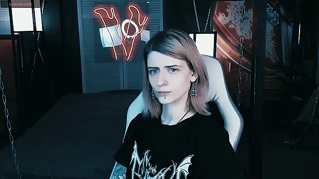 Noah ElmerX online show from 12-20-24, 01:43