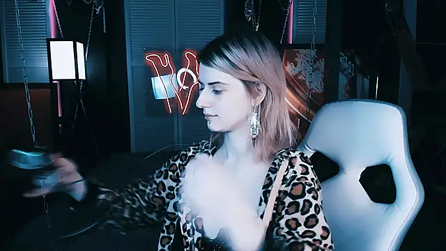 Noah ElmerX online show from 01-10-25, 08:15