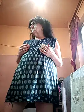 Snapshot of Lovely_Lori chatting on 10-17-25, 05:32 Lovely Lori online show from 10-17-25, 05:32