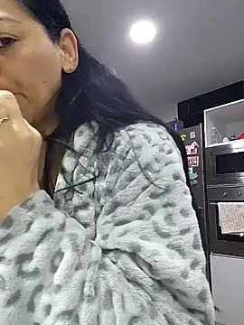 bruneta sexy23 online show from 02-08-25, 04:25