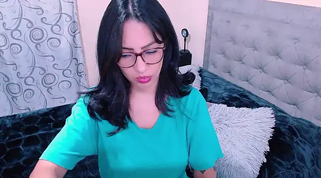 Snapshot of diana__34 chatting on 03-20-25, 02:08 diana  34 online show from 03-20-25, 02:08