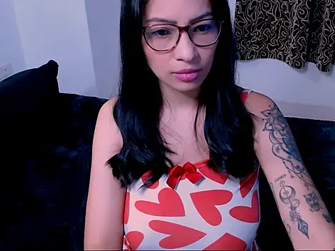 Snapshot of diana__34 chatting on 10-06-25, 01:03 diana  34 online show from 10-06-25, 01:03