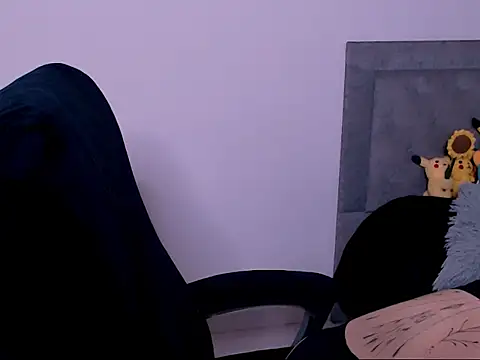 Snapshot of diana__34 chatting on 10-12-25, 12:20 diana  34 online show from 10-12-25, 12:20