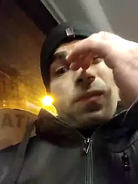 Snapshot of J0nyhson chatting on 01-21-25, 04:10 J0nyhson online show from 01-21-25, 04:10