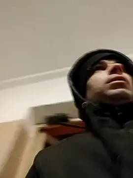 Snapshot of J0nyhson chatting on 02-19-25, 09:25 J0nyhson online show from 02-19-25, 09:25