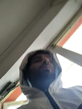 Snapshot of J0nyhson chatting on 10-11-25, 07:29 J0nyhson online show from 10-11-25, 07:29