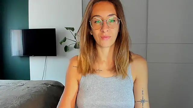 DesireMore90 online show from 10-05-25, 10:57