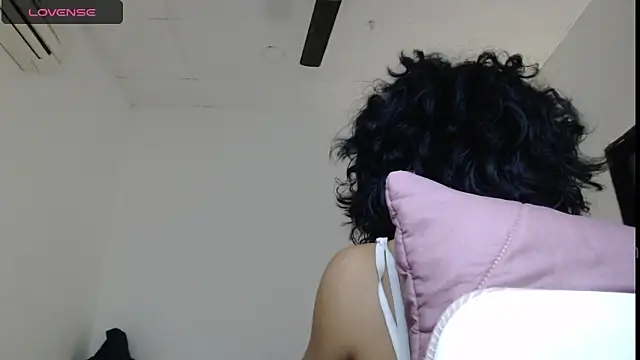 Putaku San online show from 10-10-25, 04:00