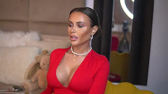 AnaisBellas online show from 12-19-24, 06:45